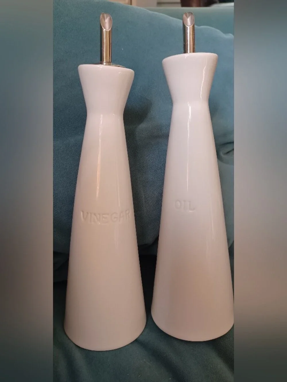 Pottery Barn Great White Ceramic Oil and Vinegar Dispenser Set